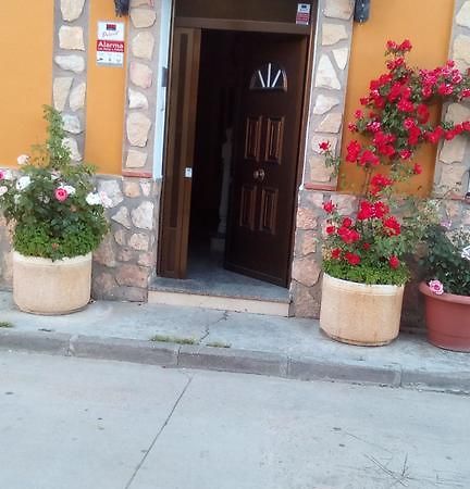 Hostal Cañamares Eksteriør bilde