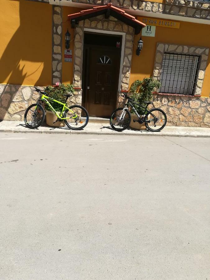 Hostal Cañamares Eksteriør bilde